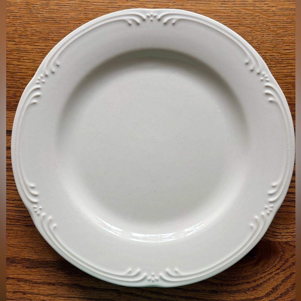 Vintage Pfaltzgraff Filigree Set of 2 Dinner Plates - Picture 7 of 17